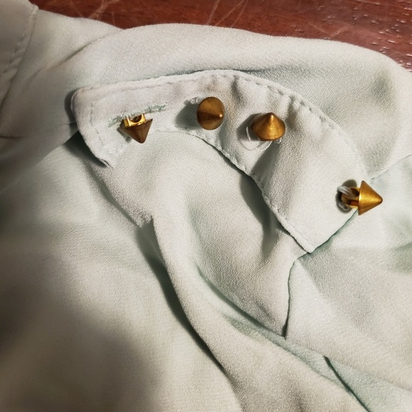 Chiffon Blouse - Picture 2 of 3